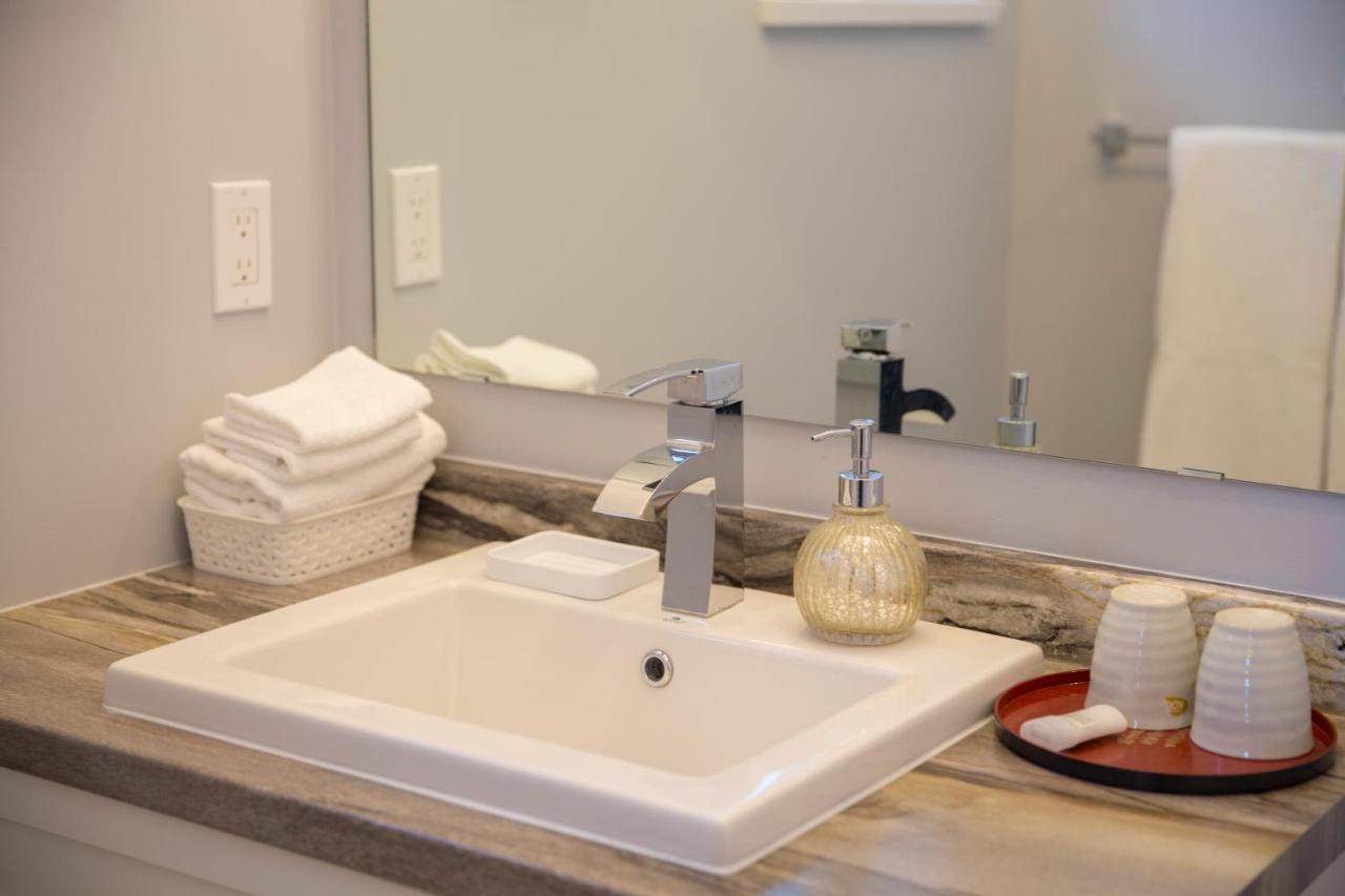 Downtown Whitehorse 4 Bedrooms Deluxe Condo المظهر الخارجي الصورة